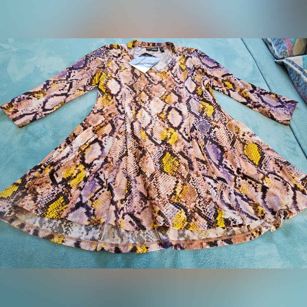 Attitudes by Renee Tunic - Picture 6 of 7